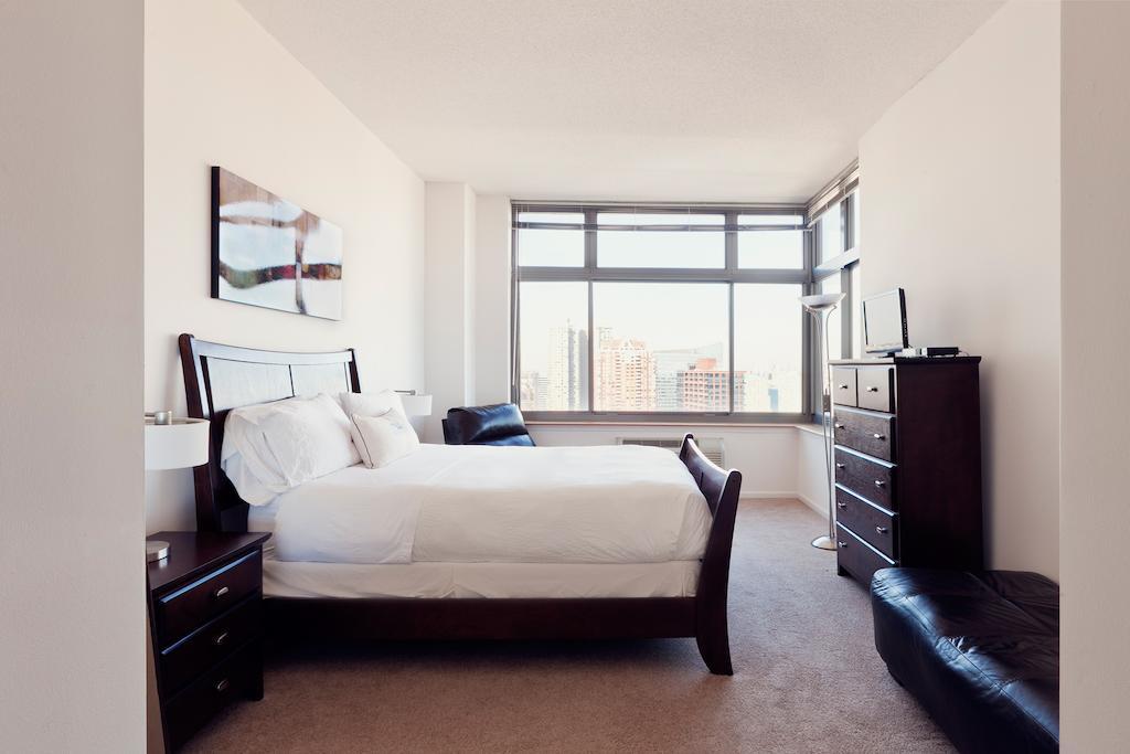 Downtown Luxury Suites Jersey City Room photo