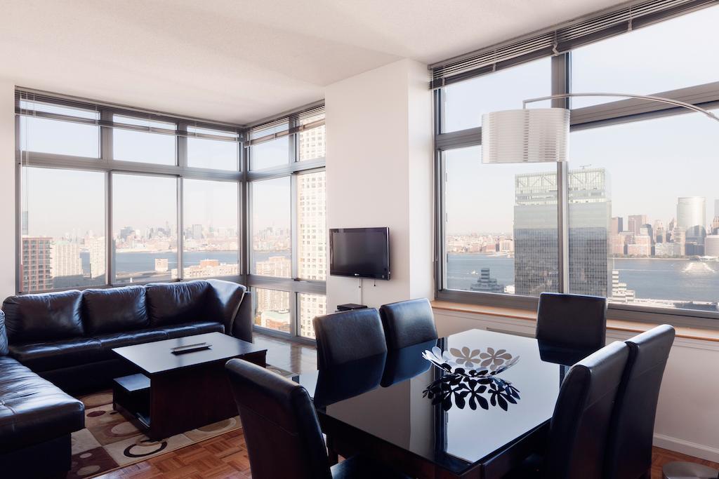 Downtown Luxury Suites Jersey City Room photo