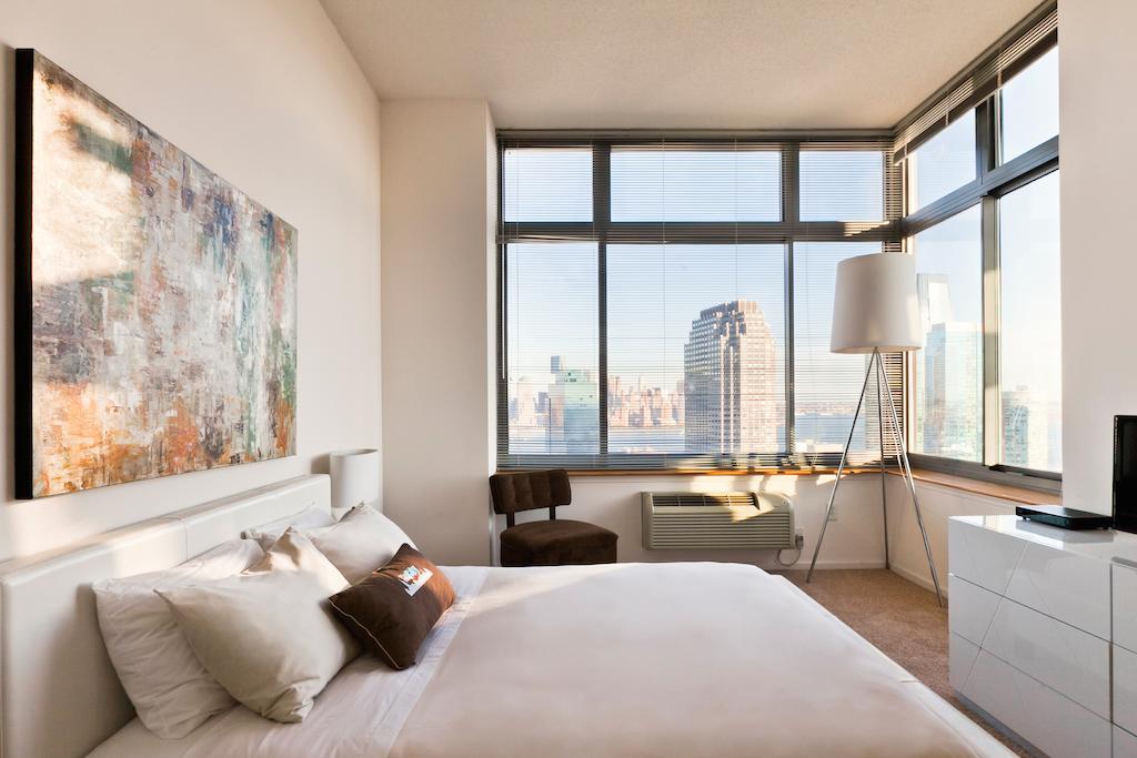 Downtown Luxury Suites Jersey City Room photo